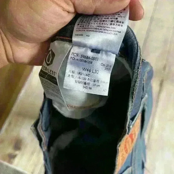 Stretch Jeans Size W46 x L30 Levi's Strauss  562 - Picture 5 of 8